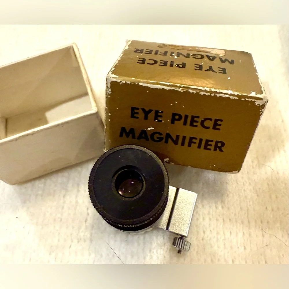 Nikon Eye Piece Magnifier EP01 in the original box.